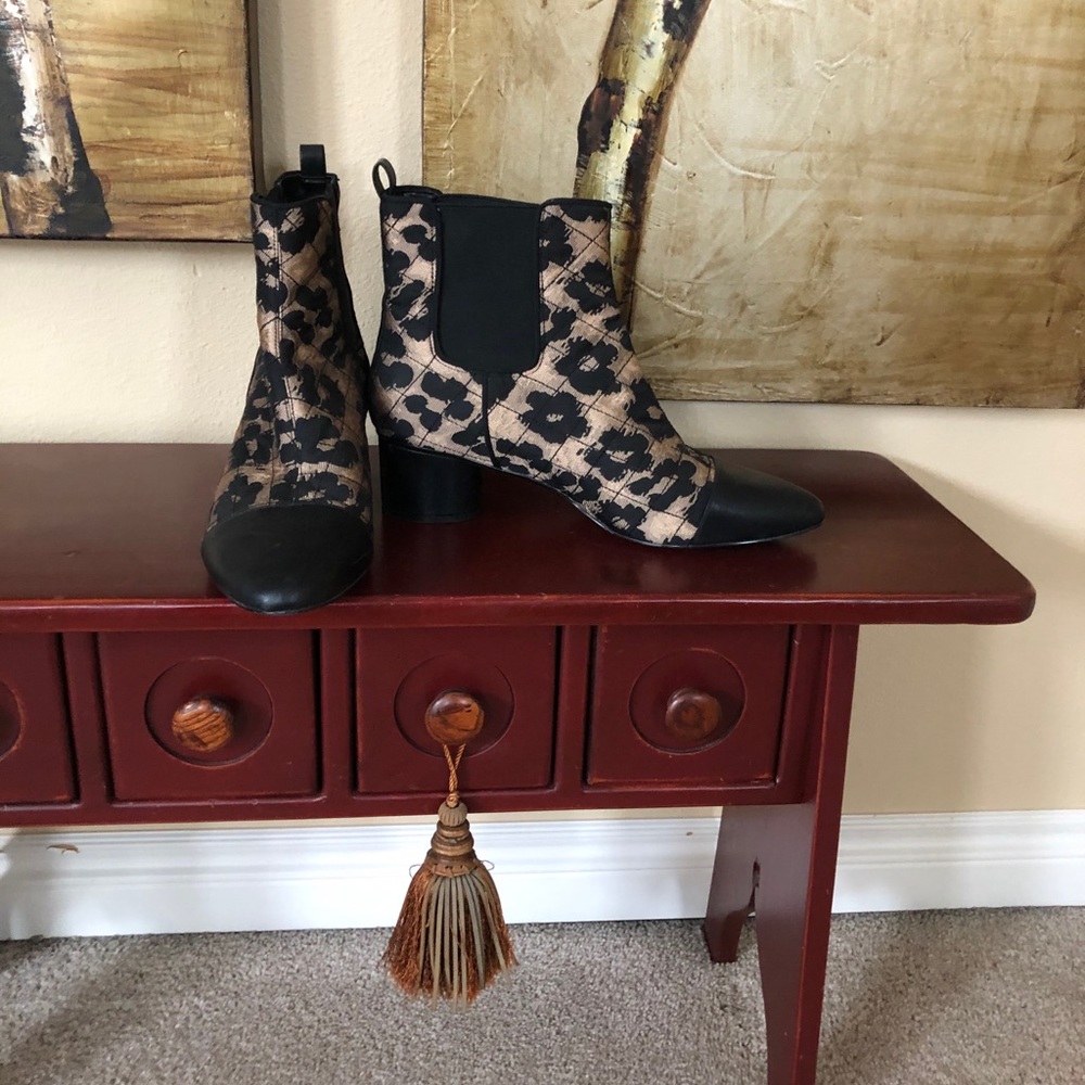 Cute Nine West Ankle Boots Size 12